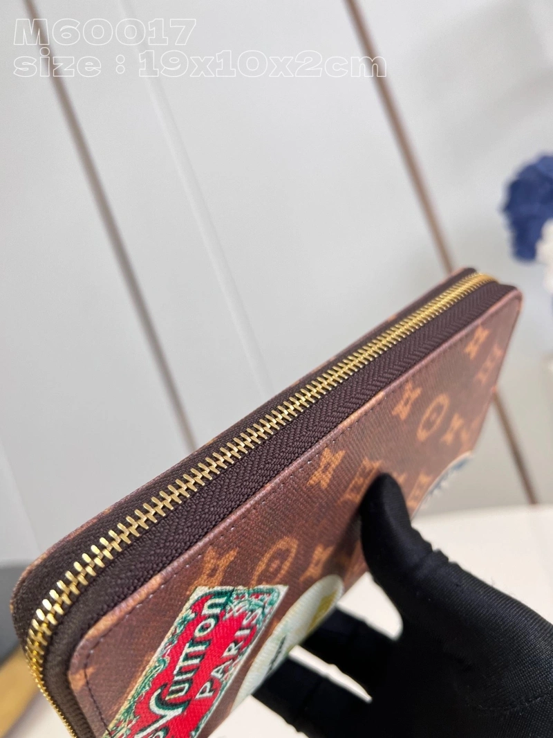 LV Wallets 4286F-0126