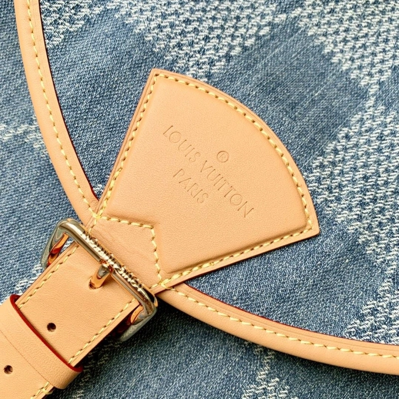 LV Backpacks 4286G-0051