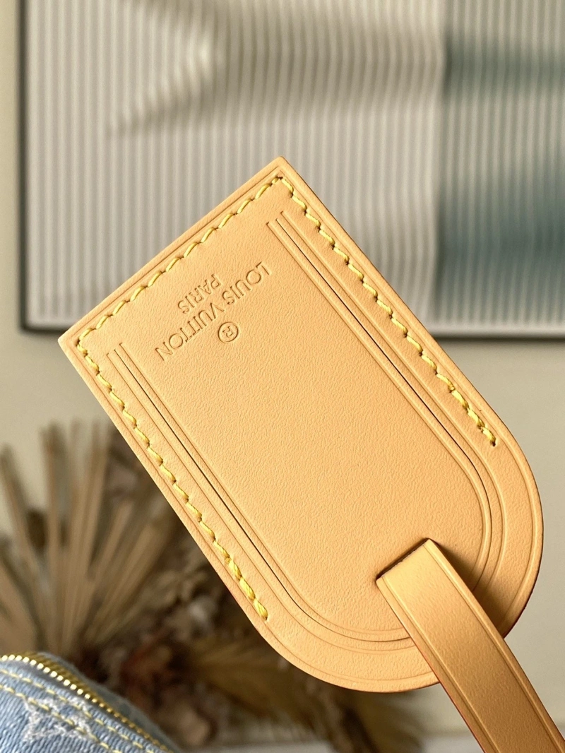 LV Travel Bags 4286G-0093