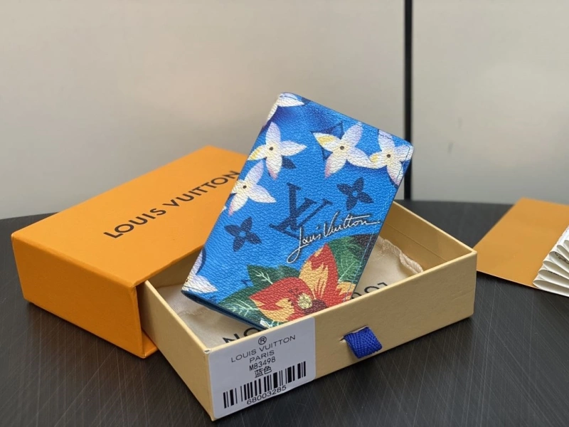 LV Wallets 4286G-0121