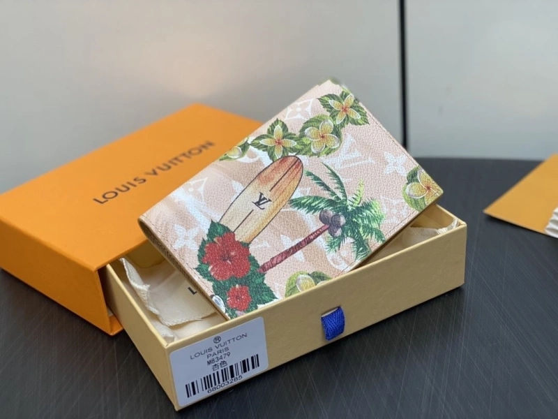 LV Wallets 4286G-0125