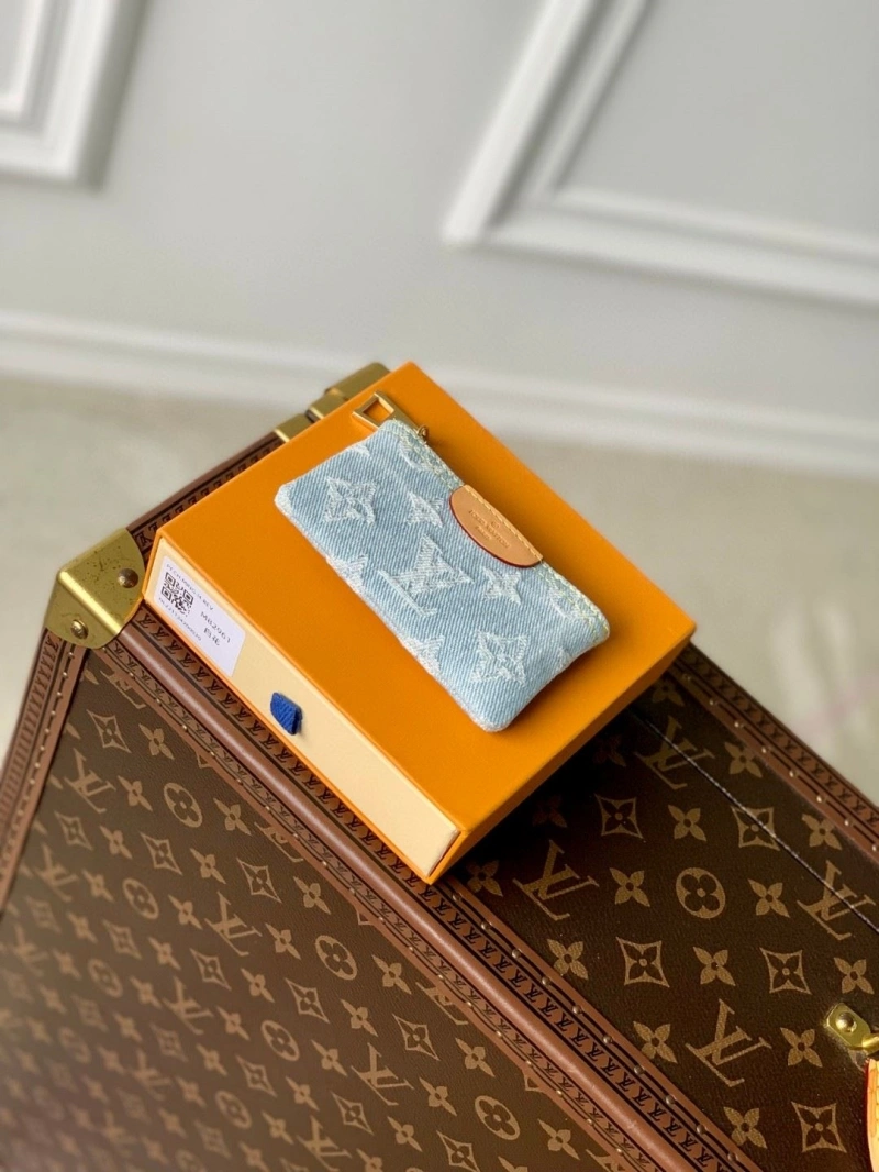 LV Wallets 4286G-0133