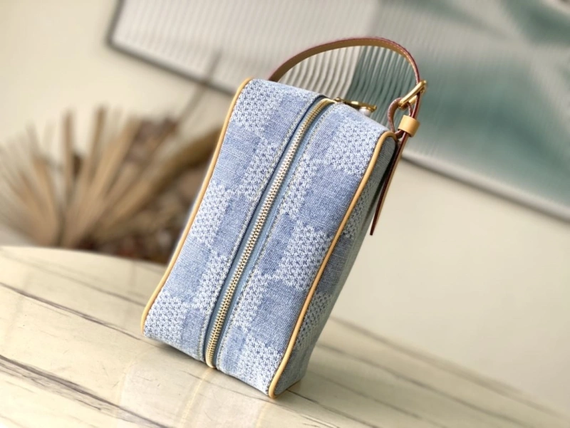 LV Cosmetic Bags 4286G-0141