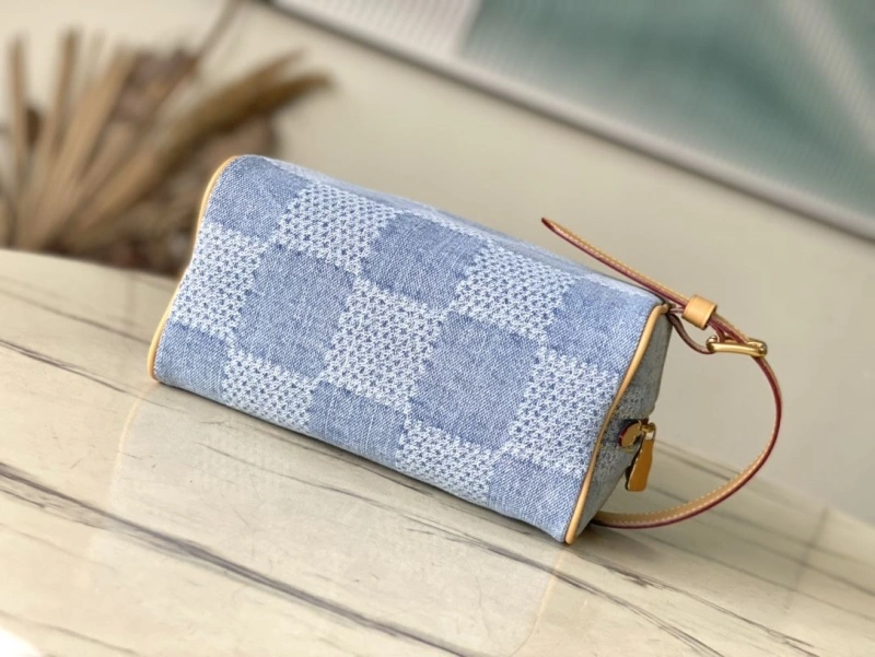 LV Cosmetic Bags 4286G-0141