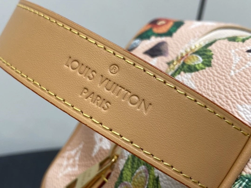 LV Cosmetic Bags 4286G-0163