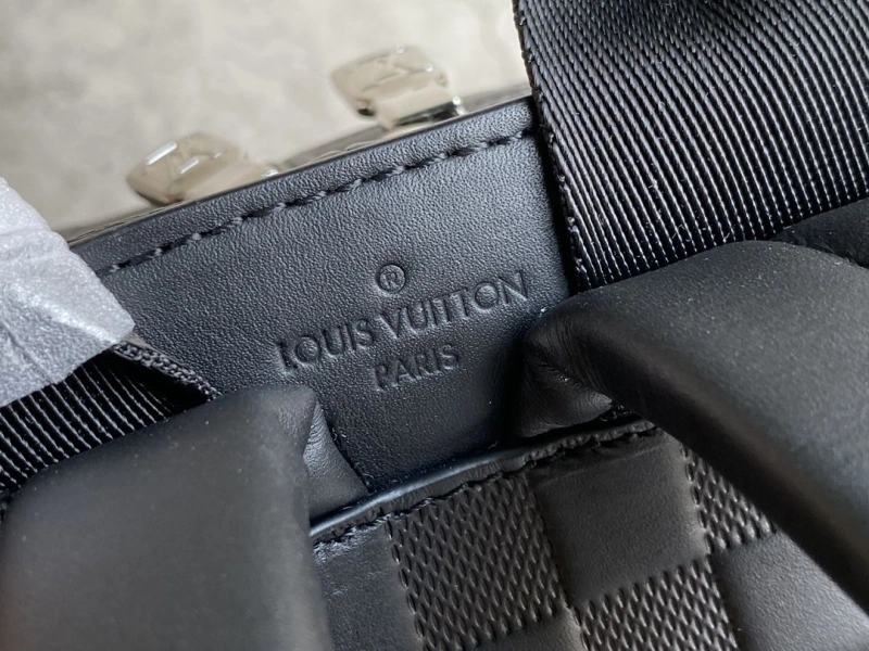 LV Backpacks 4286G-0189