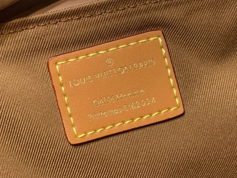 LV Backpacks 4286G-0240