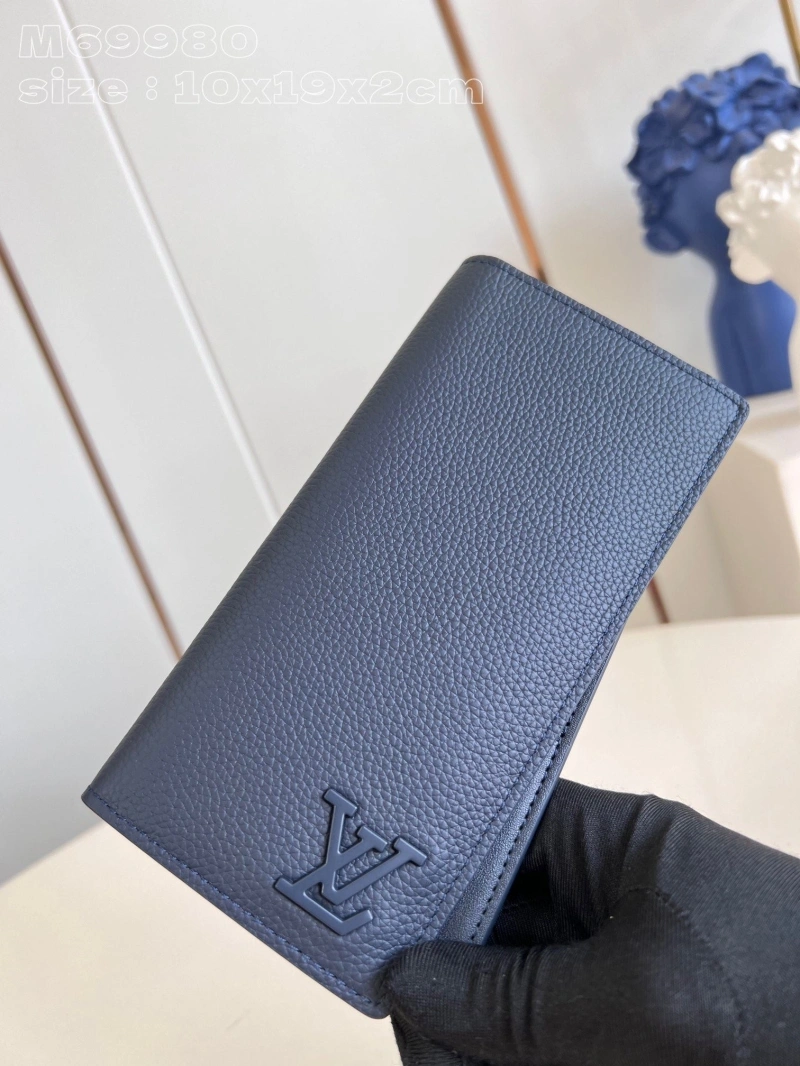 LV Wallets 4286G-0279