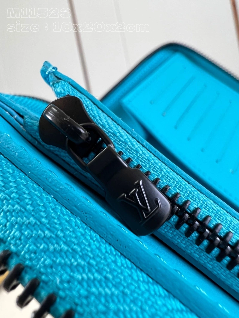 LV Wallets 4286G-0286