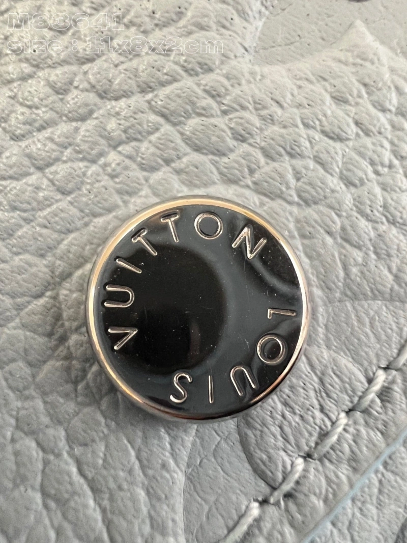 LV Wallets 4286G-0293