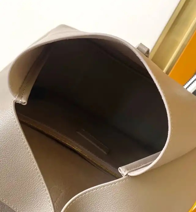 Gvc*1 top handle bags 4334b-0087