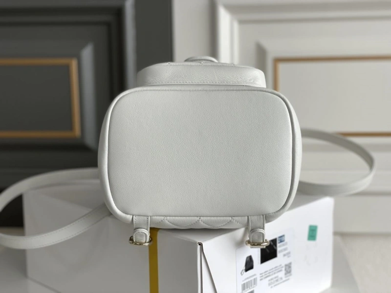 Chanel Backpacks 4345D-0030