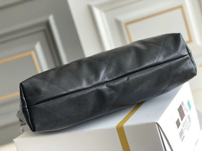 Chanel Gabrielle Bags 4345D-0086