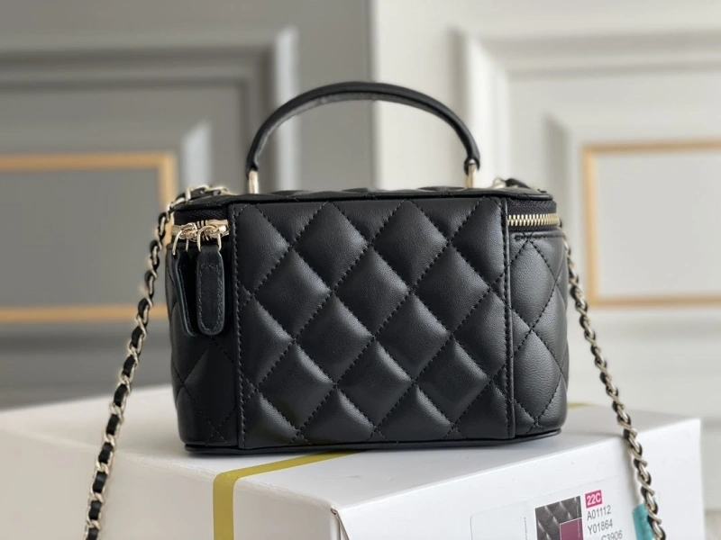 Ch**el cosmetic bags 4345d-0089