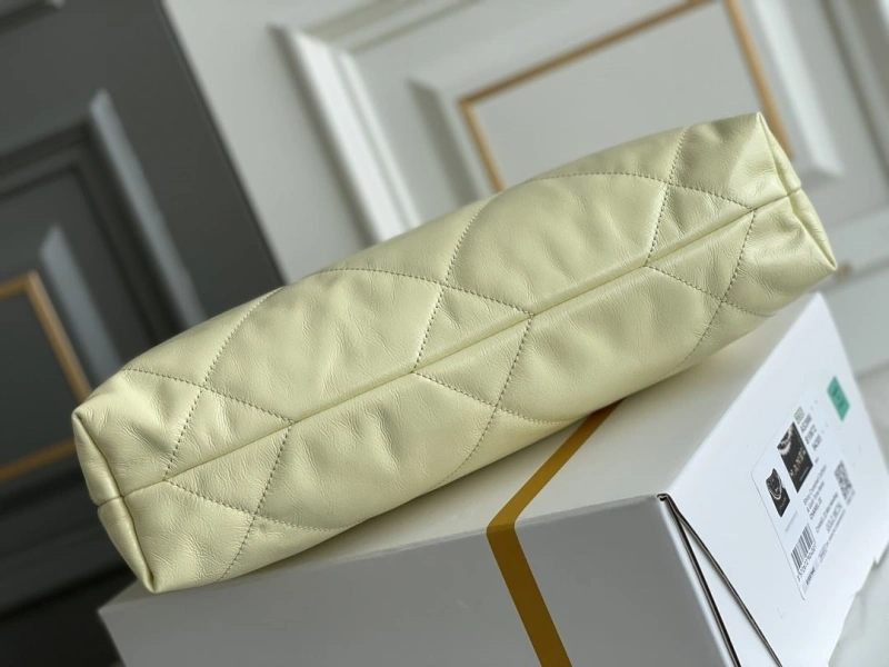 Chanel Gabrielle Bags 4345D-0093