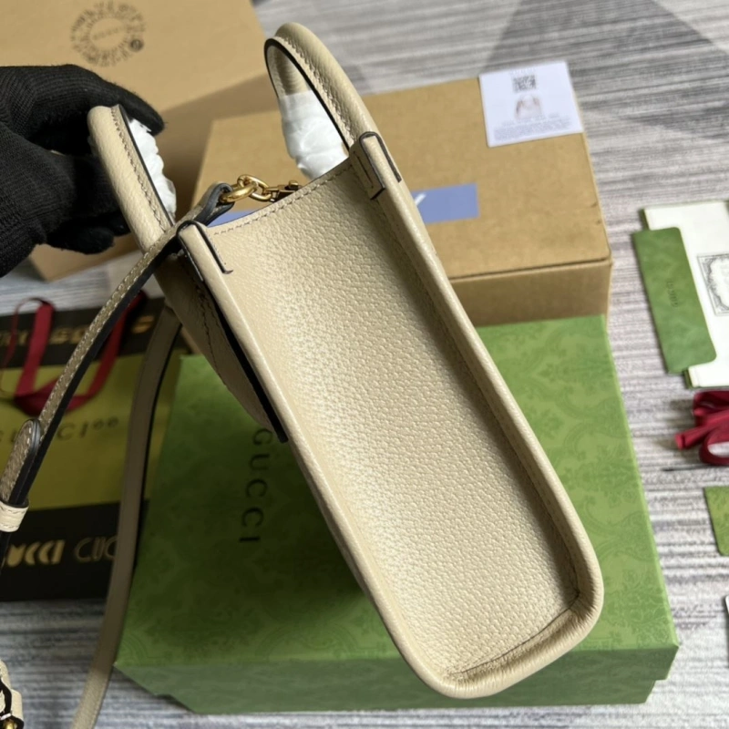 Gucci Top Handle Bags 4360C-0346