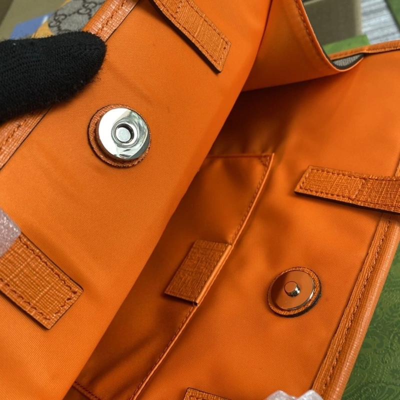 Gucci Shopping Bags 4360C-1524