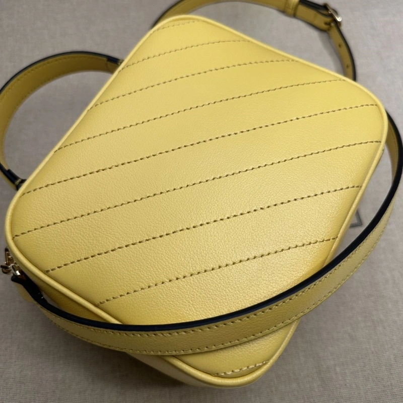 Gucci Top Handle Bags 4360C-1784