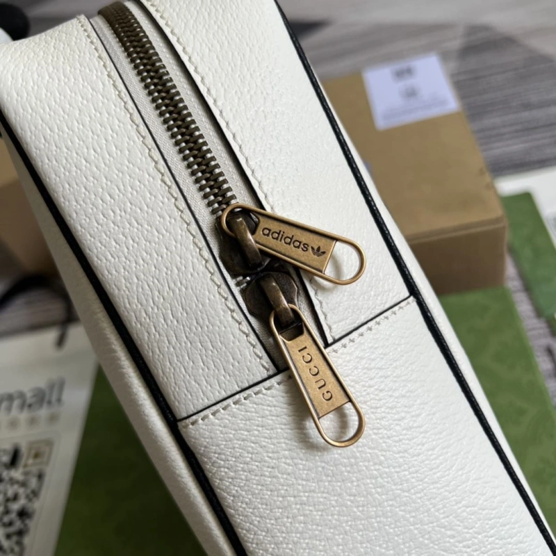 Gucci Top Handle Bags 4360C-1818