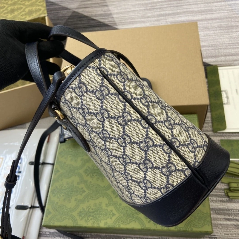 Gucci Shopping Bags 4360C-1939