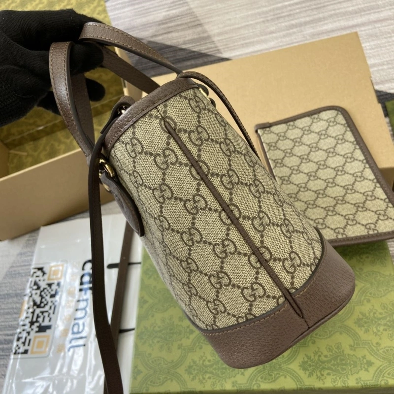 Gucci Shopping Bags 4360C-1941