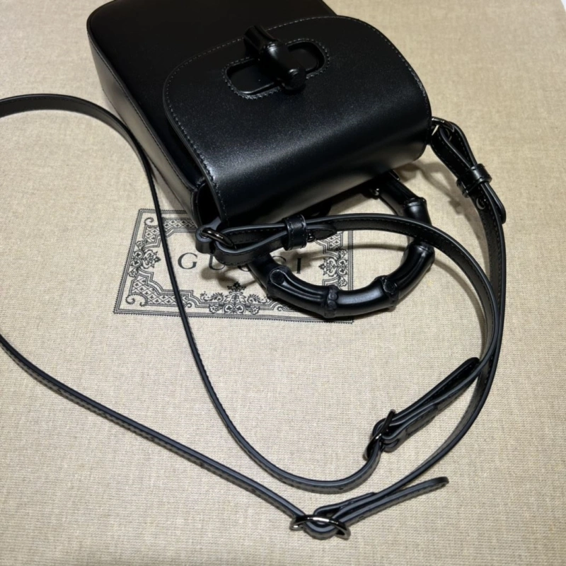 Gvc*1 top handle bags 4360c-2231