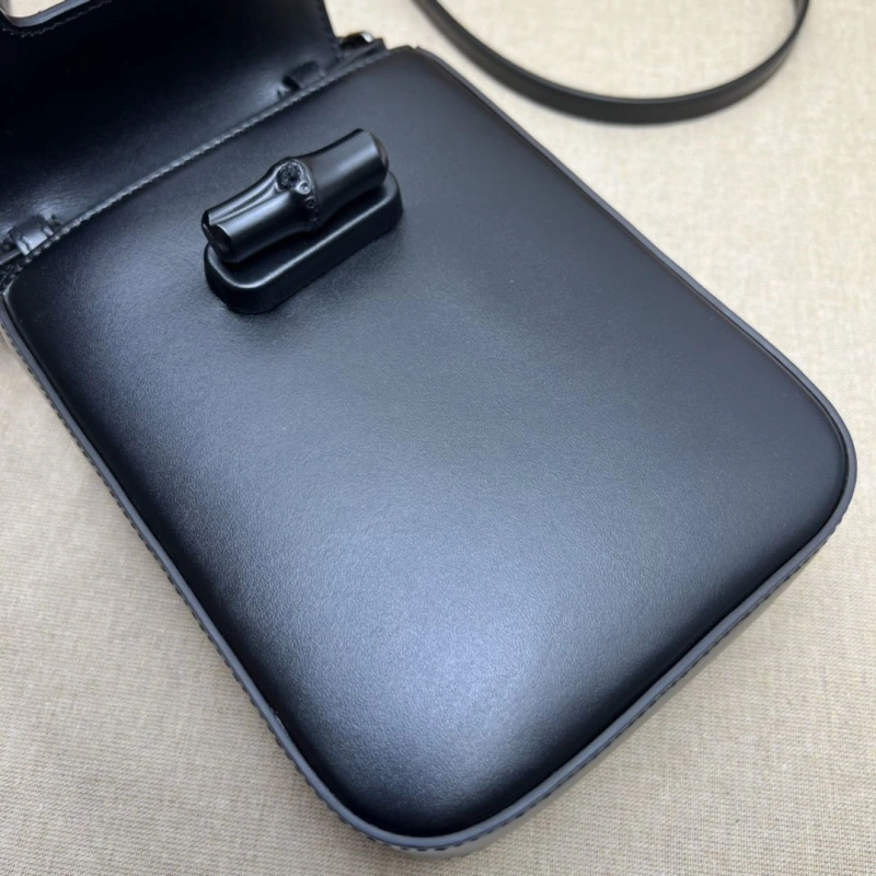 Gvc*1 top handle bags 4360c-2231