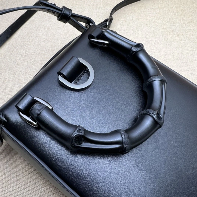 Gvc*1 top handle bags 4360c-2231