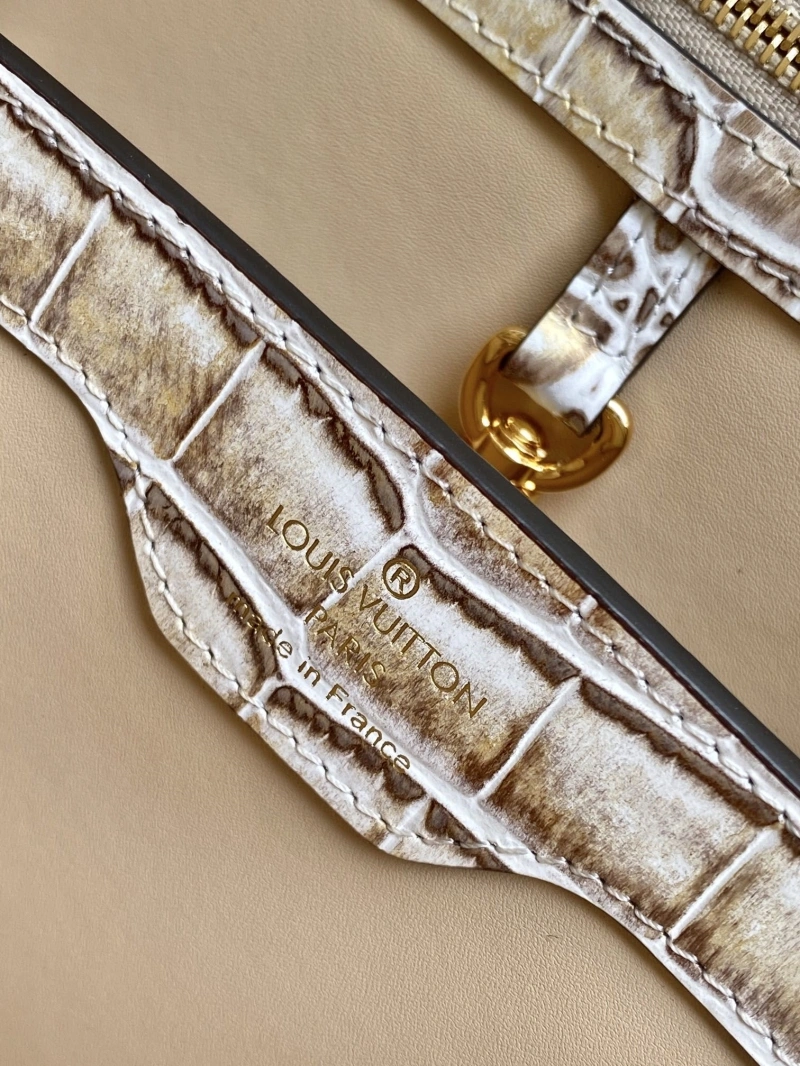 LV Capucines Bags 4365A-0002