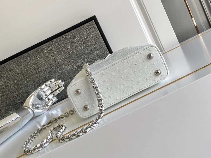 LV Capucines Bags 4365A-0004