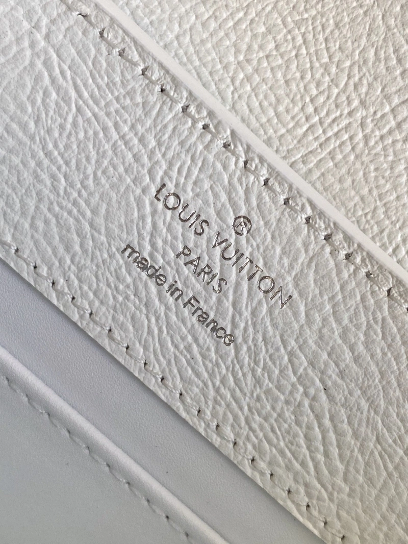 LV Capucines Bags 4365A-0004