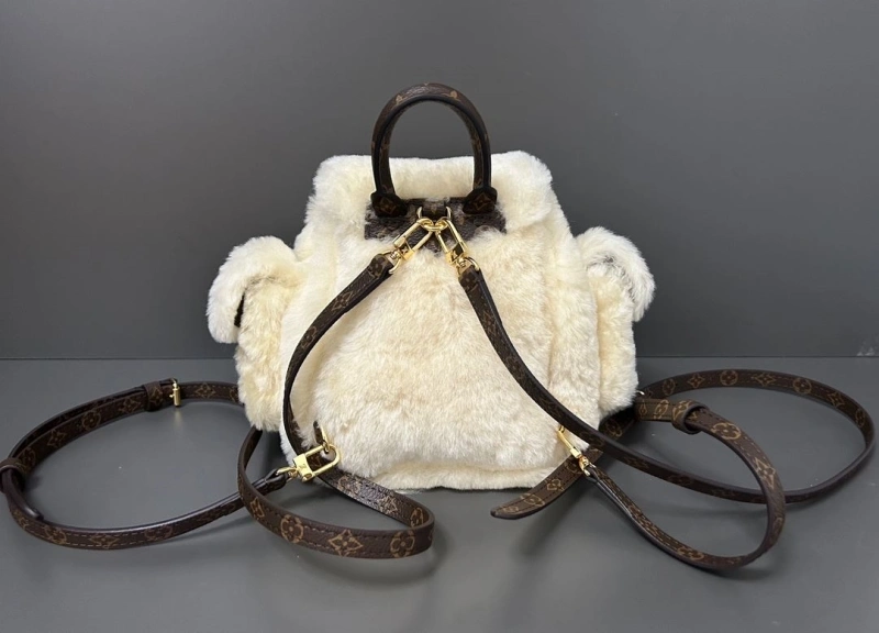 LV Backpacks 4365A-0083