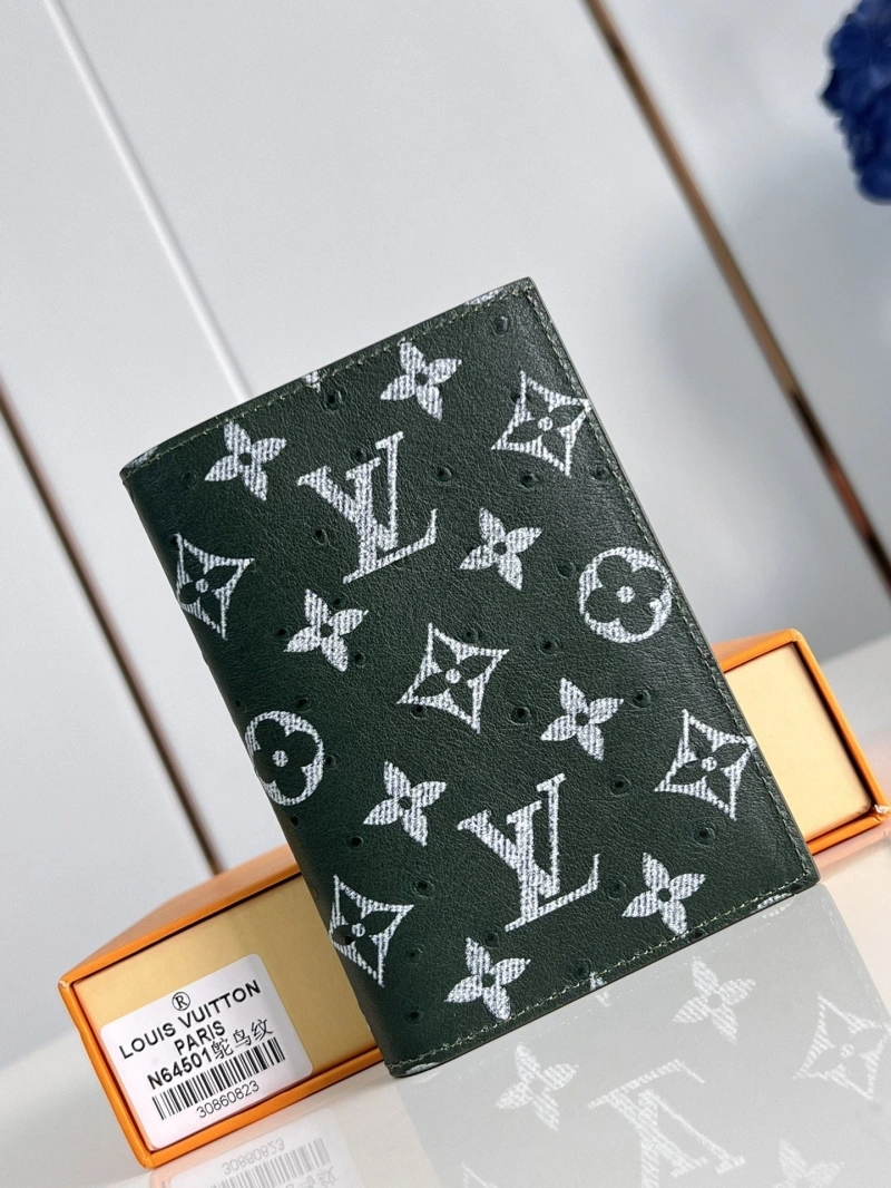 LV Wallets 4365A-0147