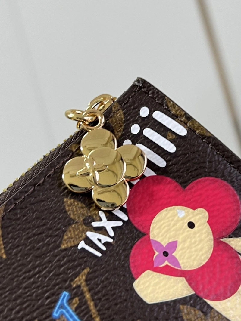 LV Wallets 4365A-0170