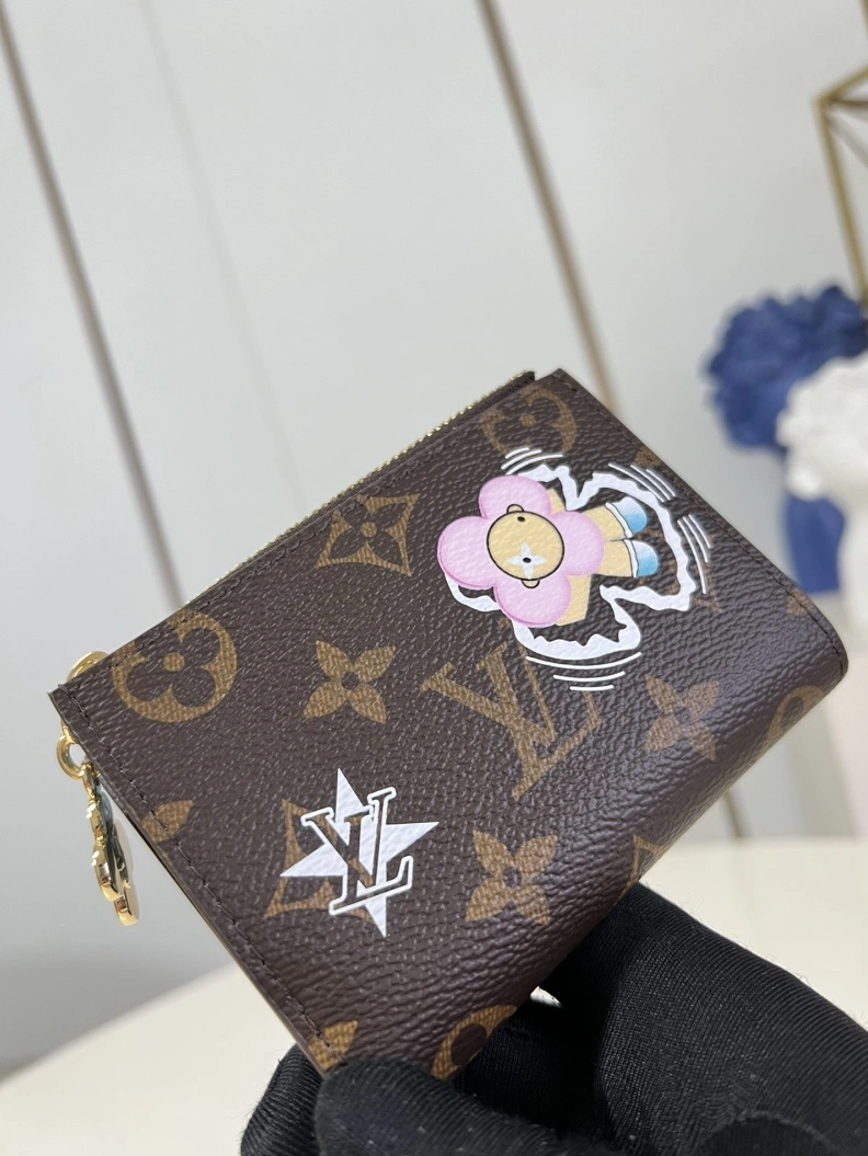 LV Wallets 4365A-0171