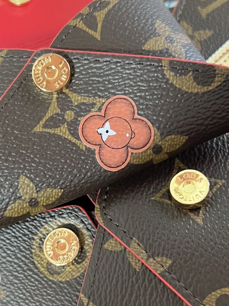 LV Wallets 4365A-0172