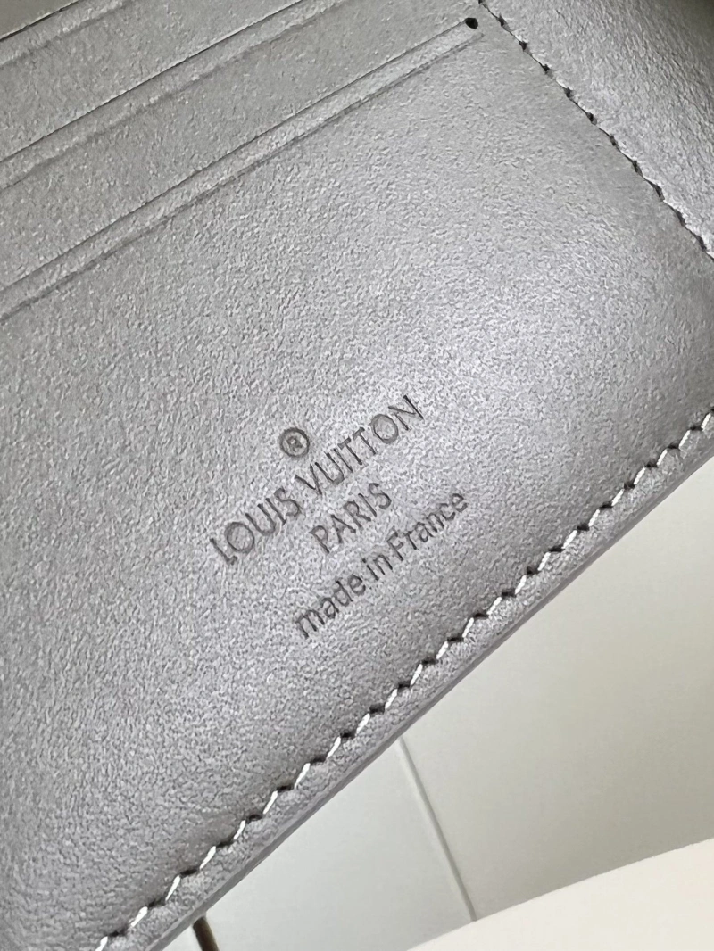 LV Wallets 4365A-0190