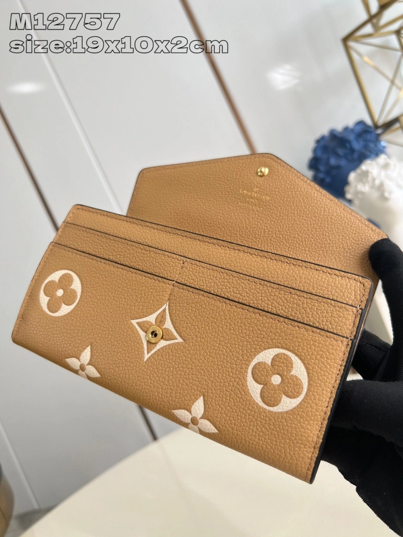 LV Wallets 4365A-0219