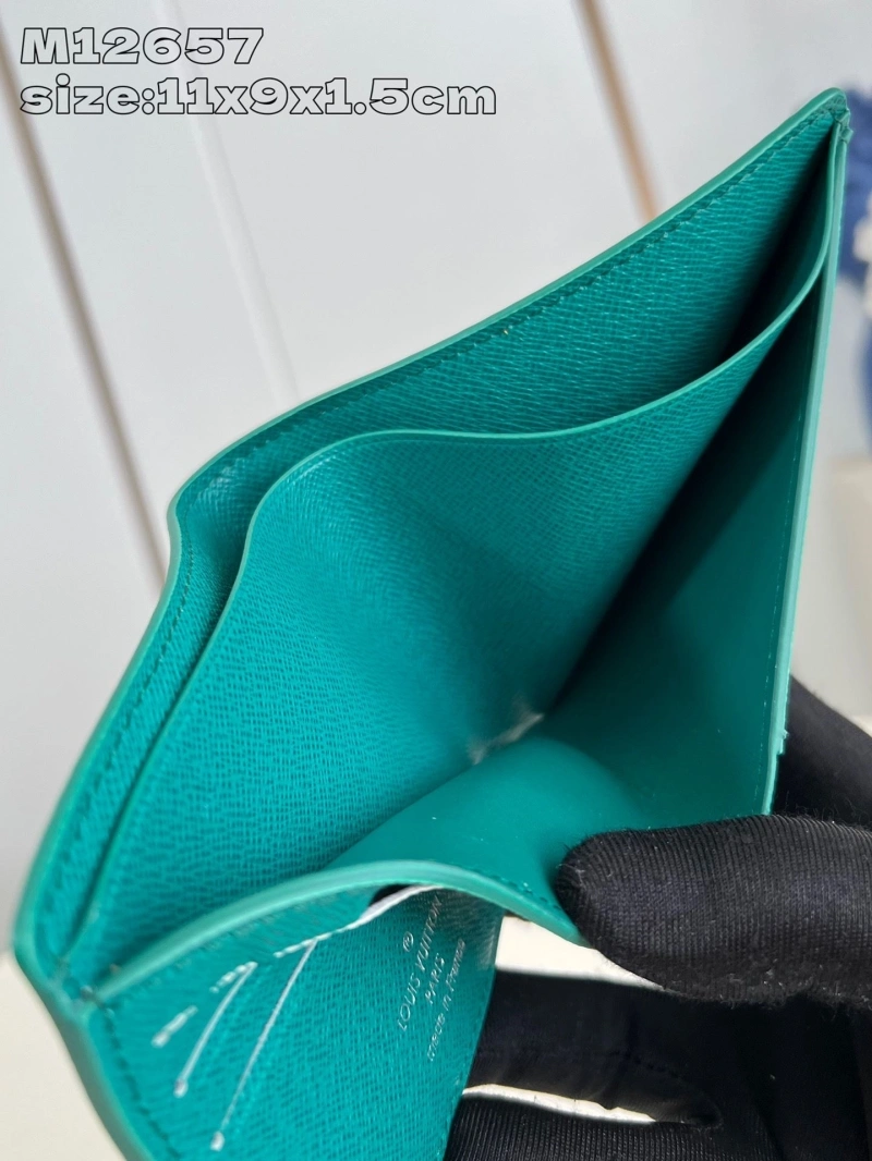 LV Wallets 4365A-0251