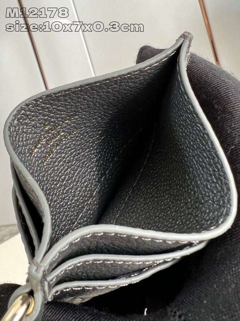 LV Wallets 4365A-0253