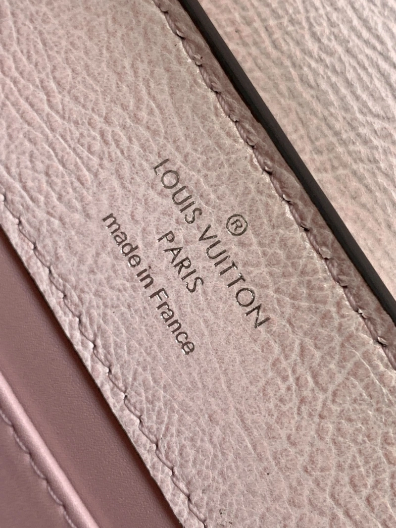 LV Capucines Bags 4365A-0274