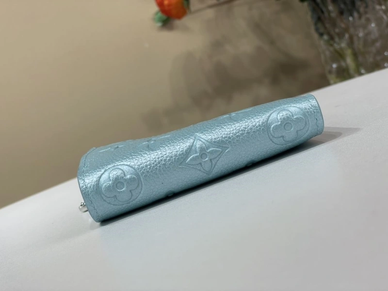 LV Wallets 4365A-0298