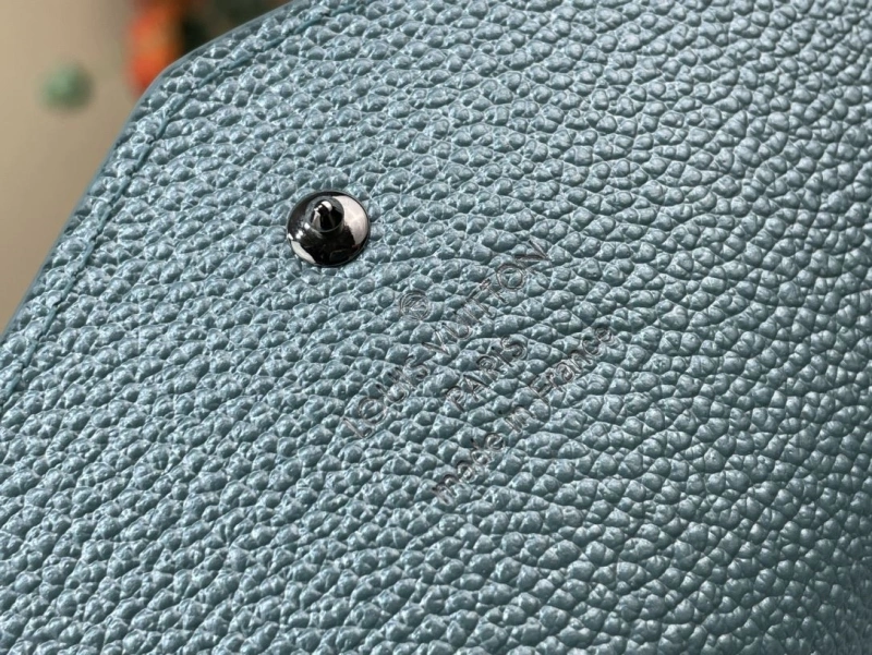 LV Wallets 4365A-0300