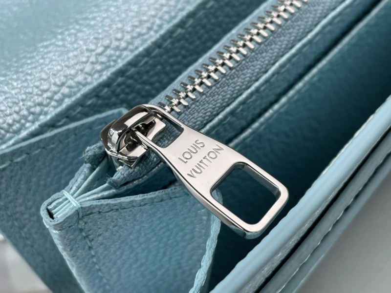 LV Wallets 4365A-0300