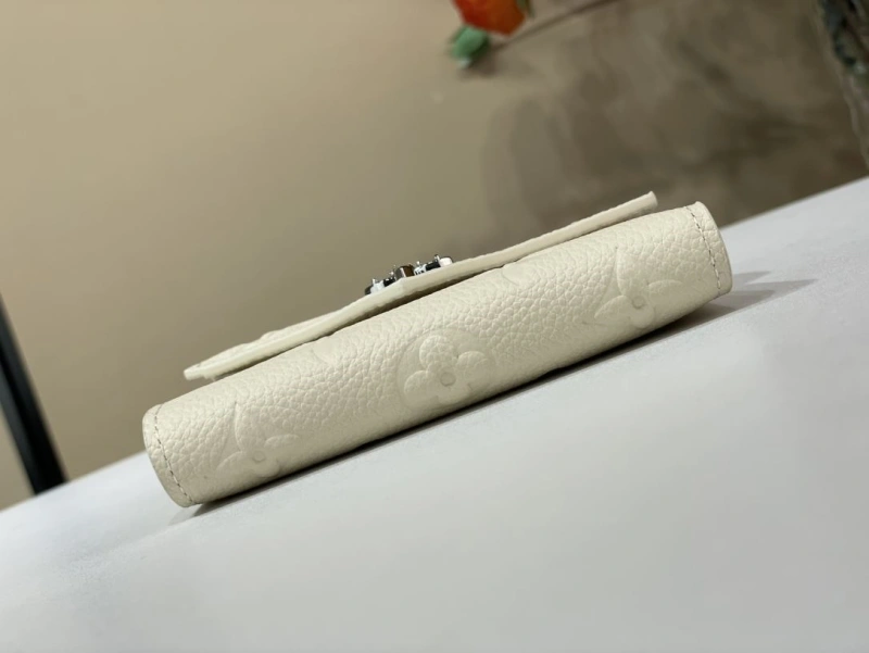 LV Wallets 4365A-0312