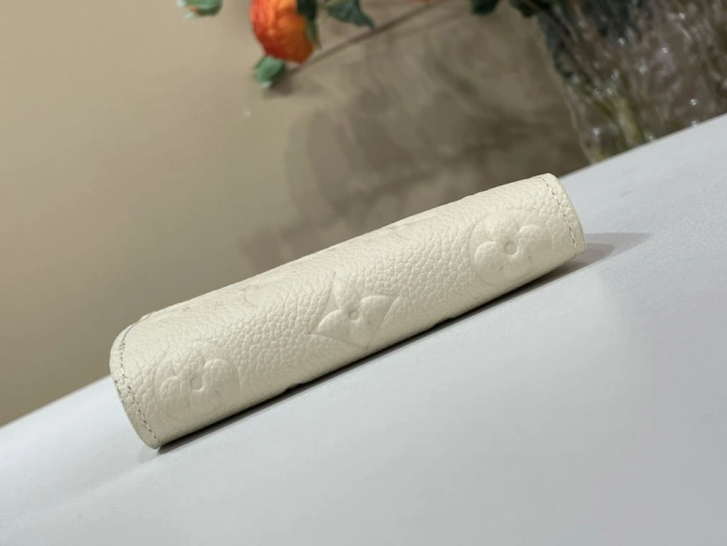 LV Wallets 4365A-0314