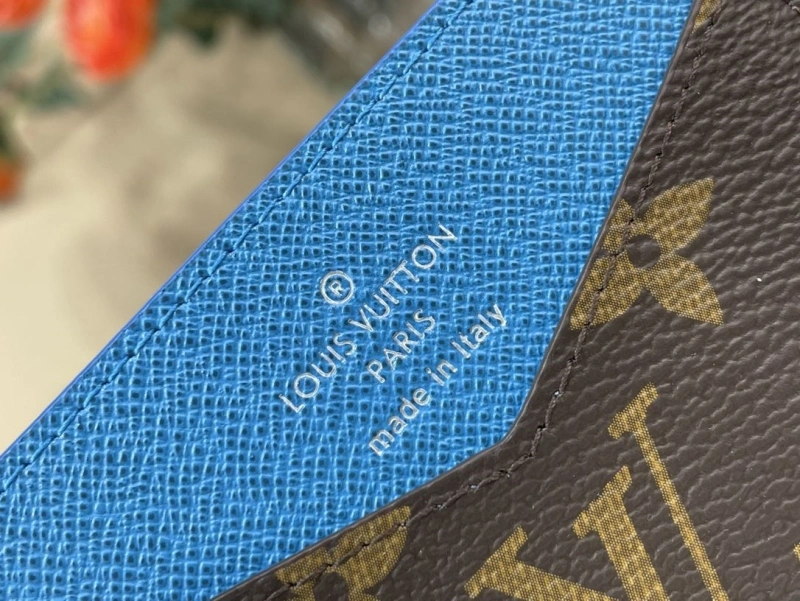 LV Wallets 4365A-0326