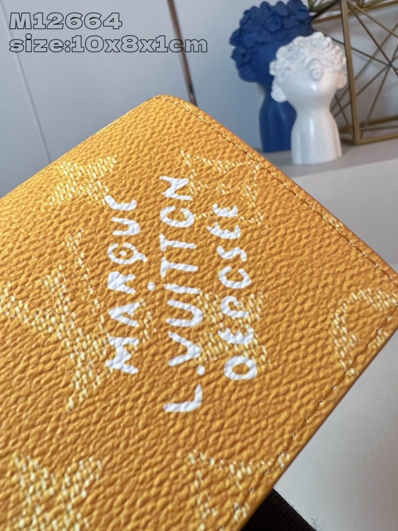 LV Wallets 4365A-0332