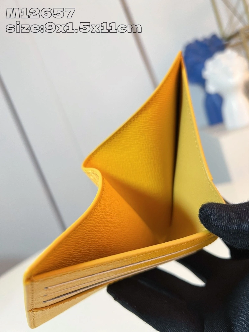 LV Wallets 4365A-0337