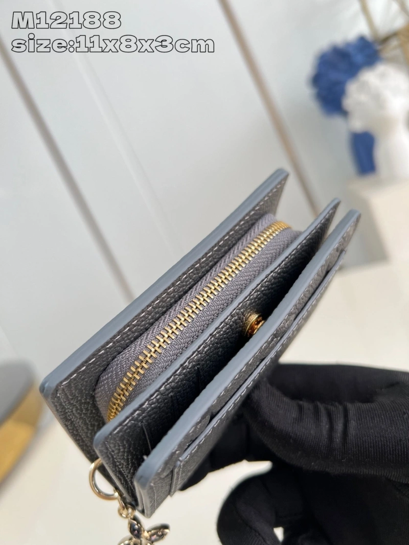 LV Wallets 4365A-0372